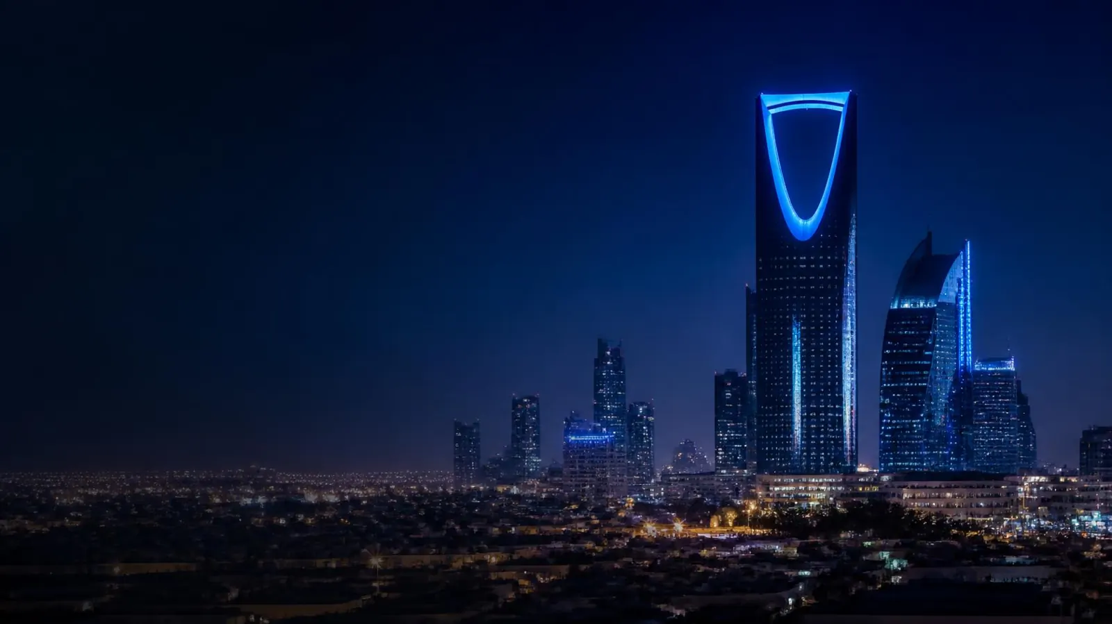 أفق الرياض ليلًا